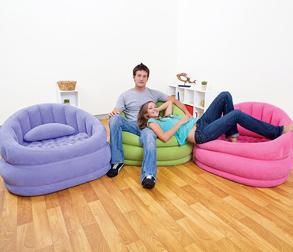 Intex Renkli Kadife Şişme Koltuk (91x102x65 cm. )