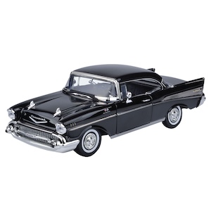 Motormax 1:18 1957 Chevy Bel Air ( Hard Top )